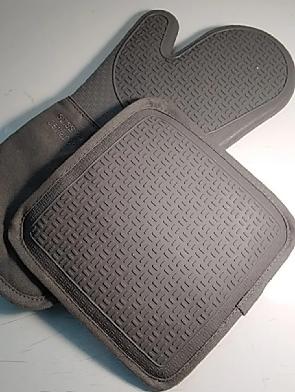 GOURMET CLASSICS Cotton/silicone Oven Mitt Set OS